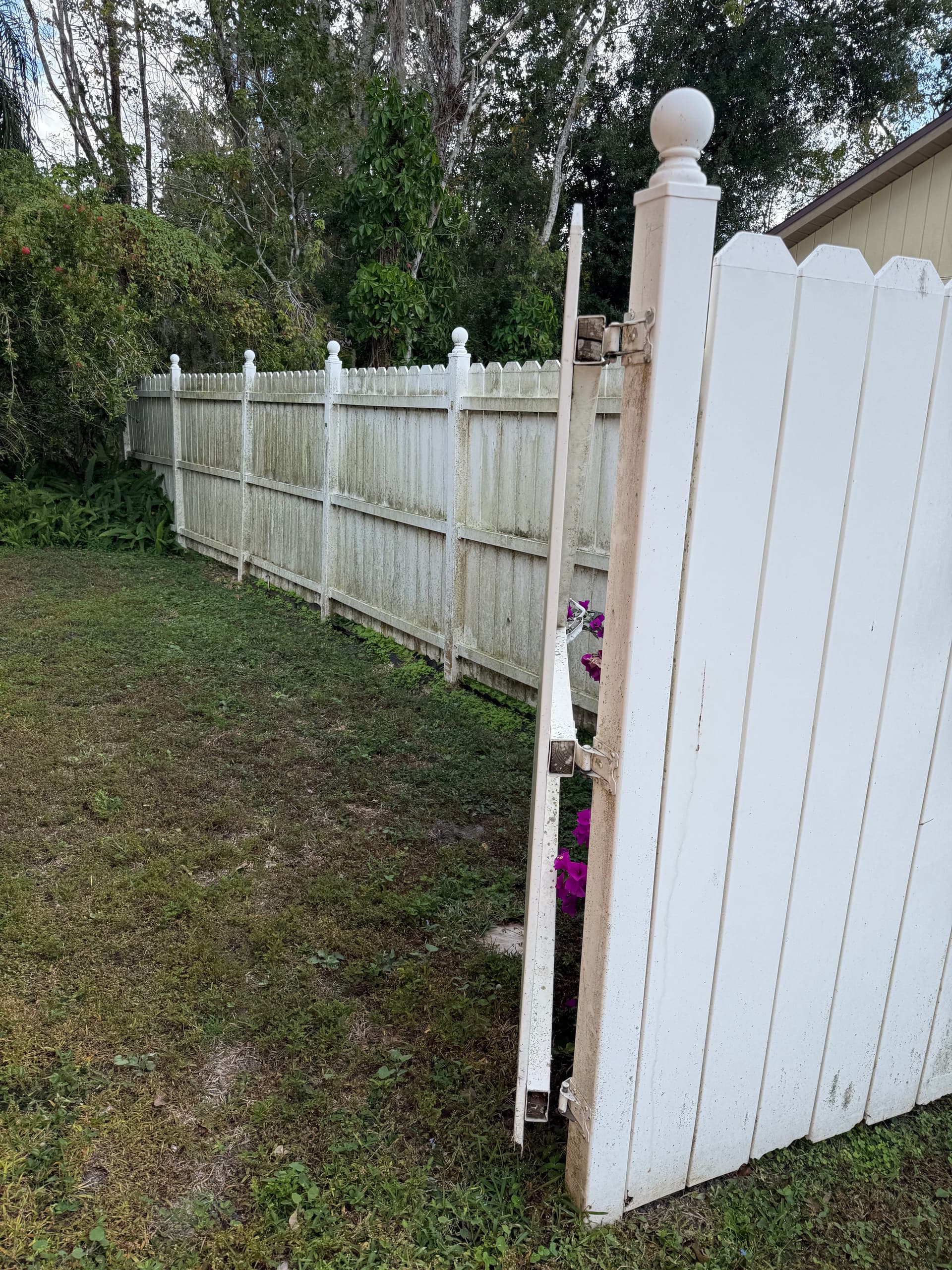 Efficient Fence Removal in Land O Lakes