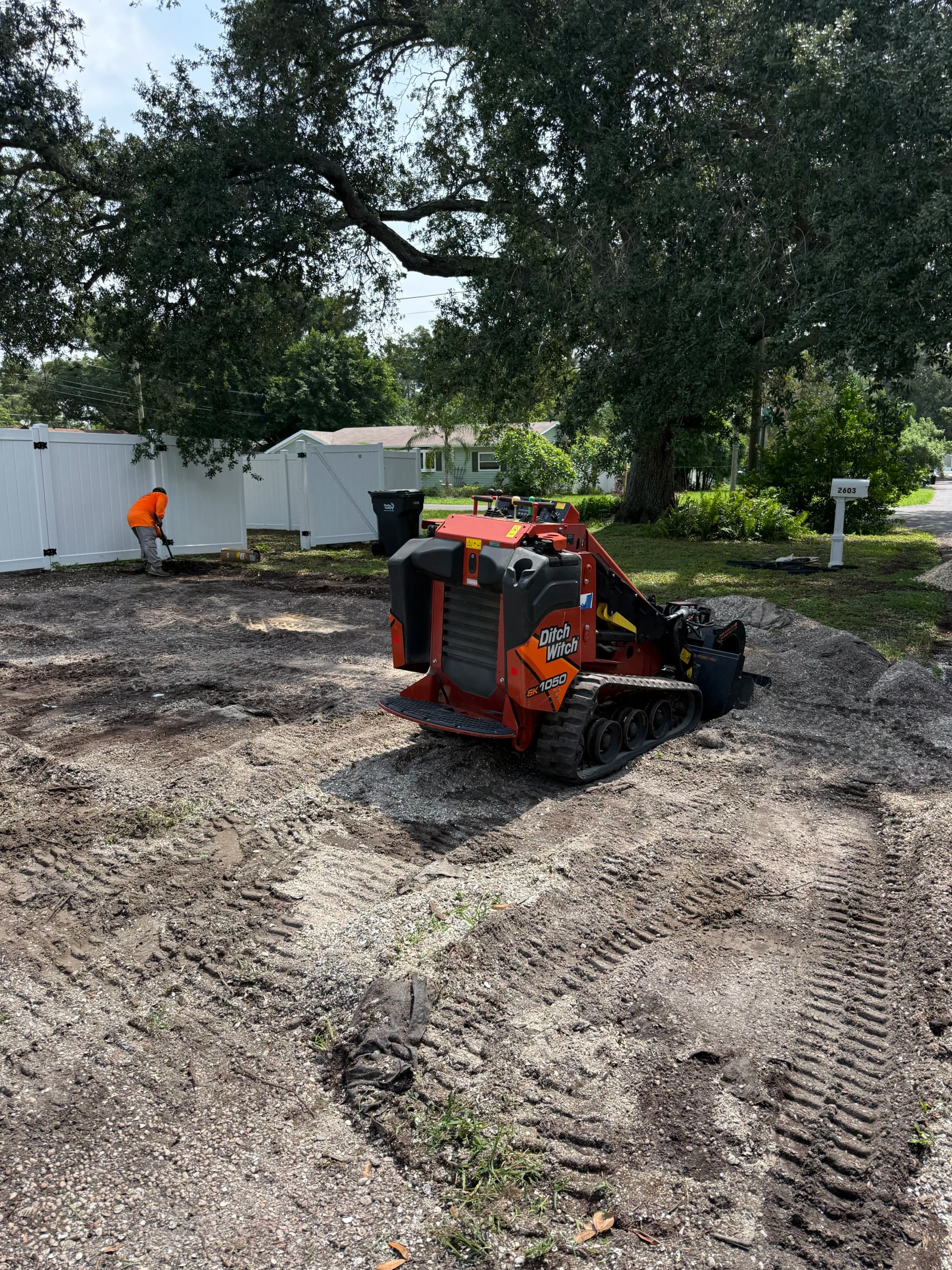 Gallery photos for Gravel Driveway Installation with Geogrid in St. Pete: Image #1